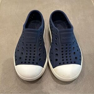 native jefferson slip-ons (guc)